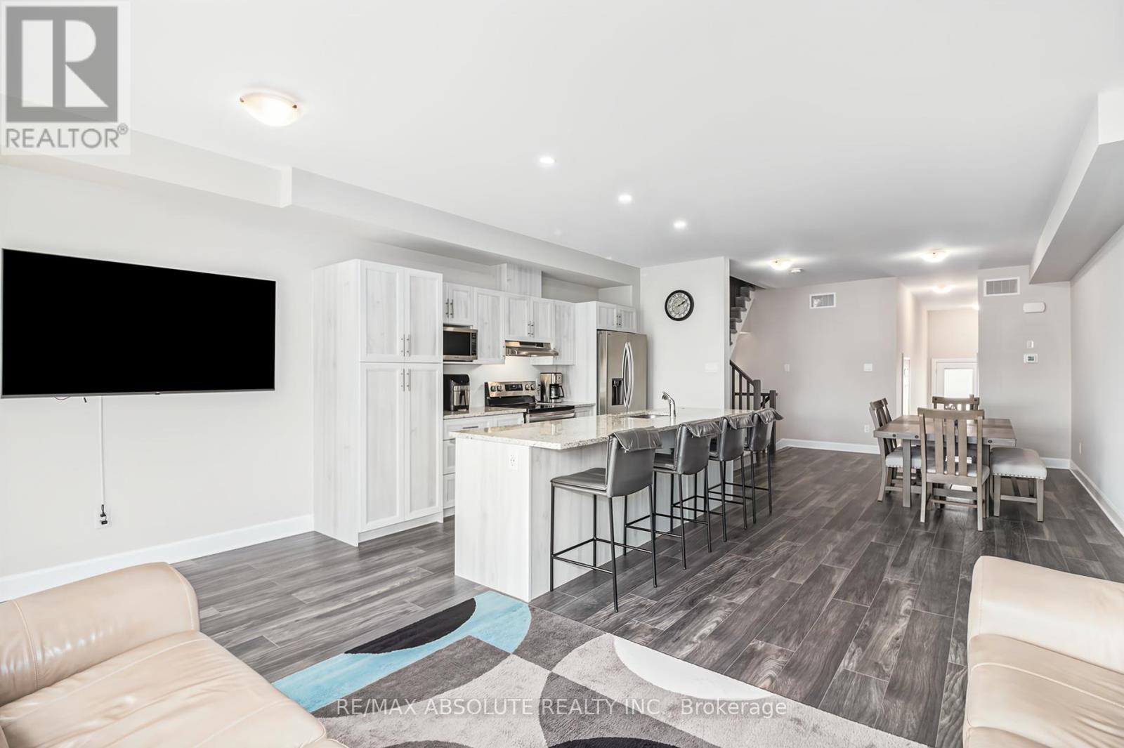 184 Hooper Street, Carleton Place, Ontario K7C 0W2 - Photo 8 - X12594872