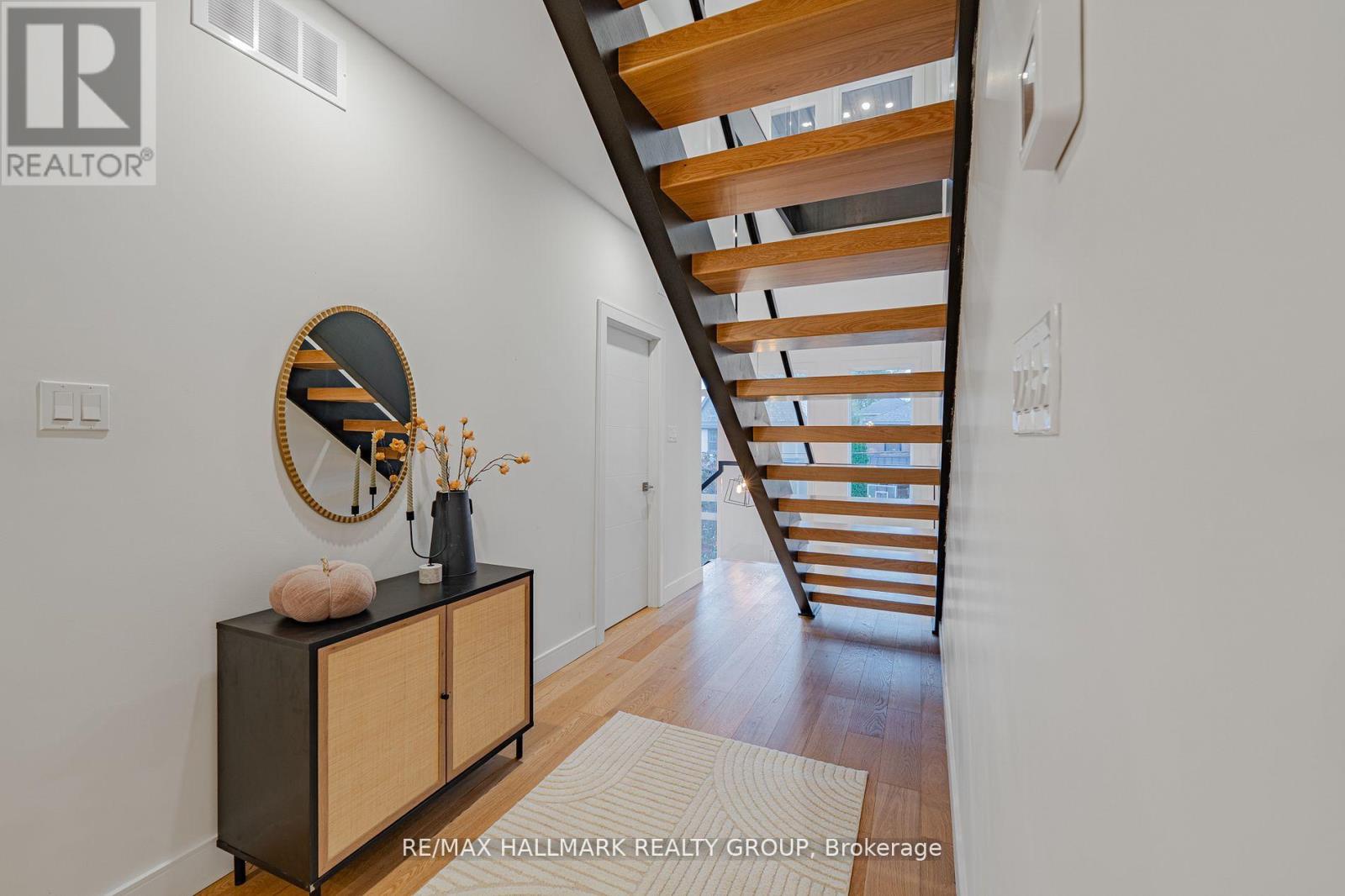 14 Thornton Avenue, Ottawa, Ontario  K1S 2R9 - Photo 26 - X12594908