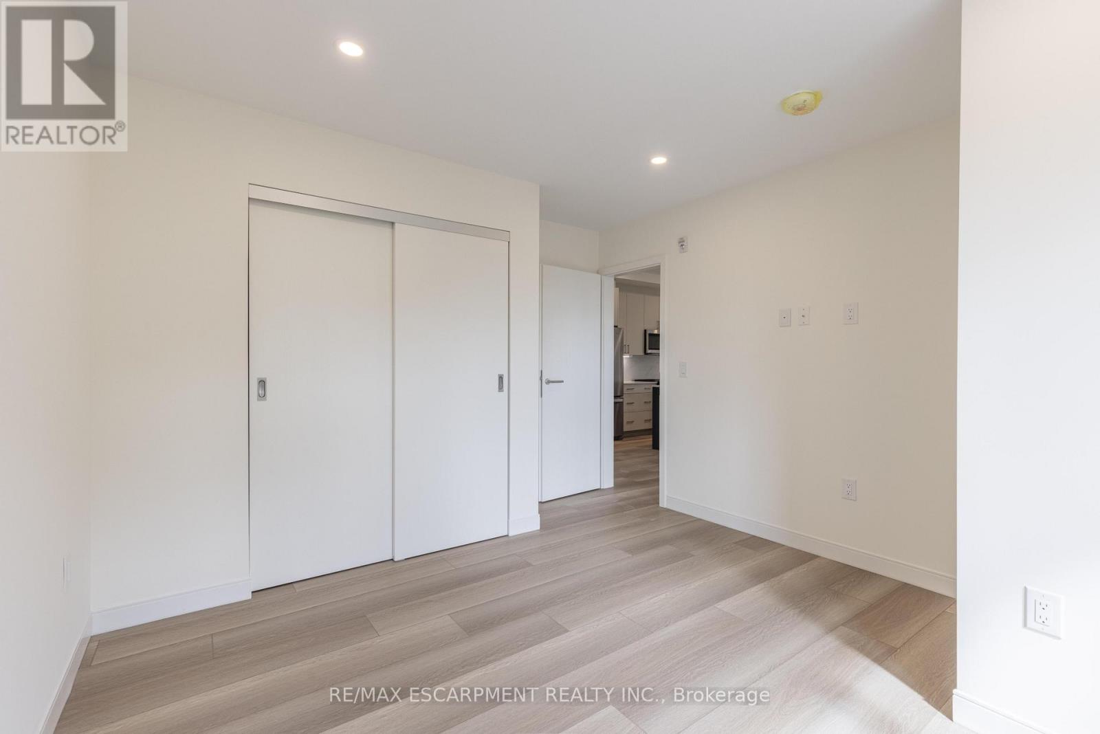 303 - 119 Lincoln Street, Welland, Ontario L3C 6P8 - Photo 11 - X12594638