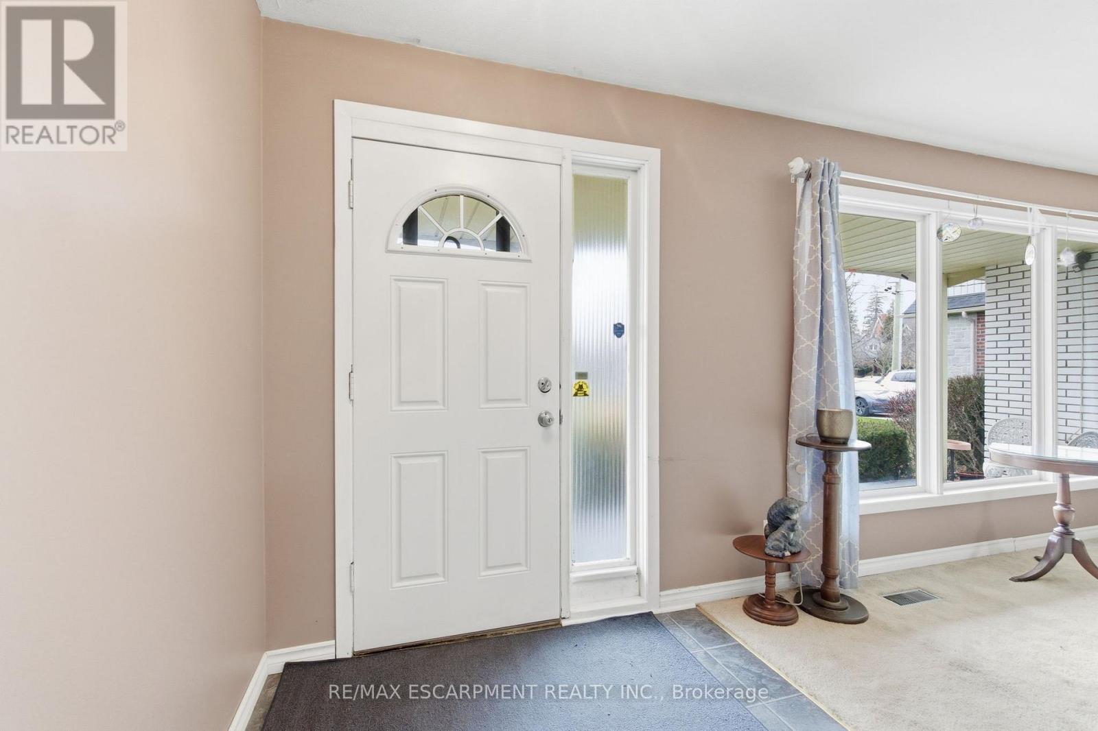 42 Henrietta Street, St. Catharines, Ontario L2S 2M6 - Photo 5 - X12594656