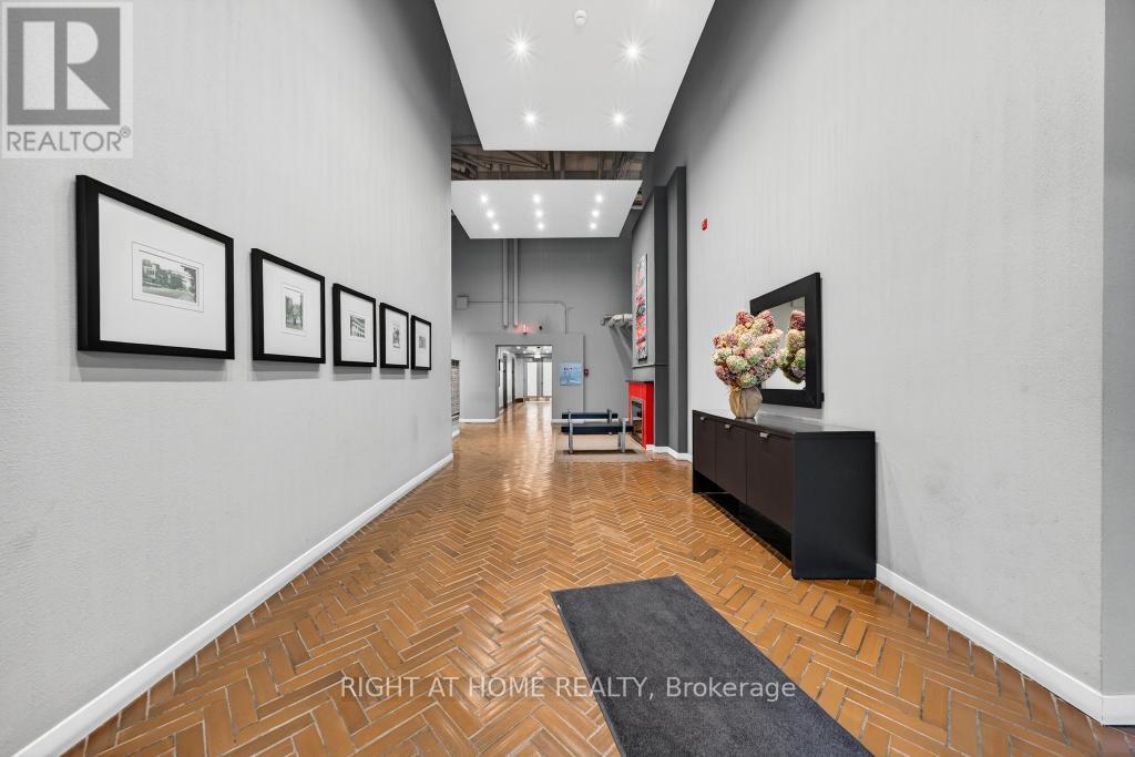 502 - 66 Bay Street S, Hamilton, Ontario L8P 4Z6 - Photo 4 - X12594686