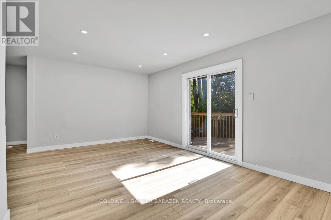 54 Greenboro Crescent, Ottawa, Ontario  K1T 1W5 - Photo 23 - X12590818