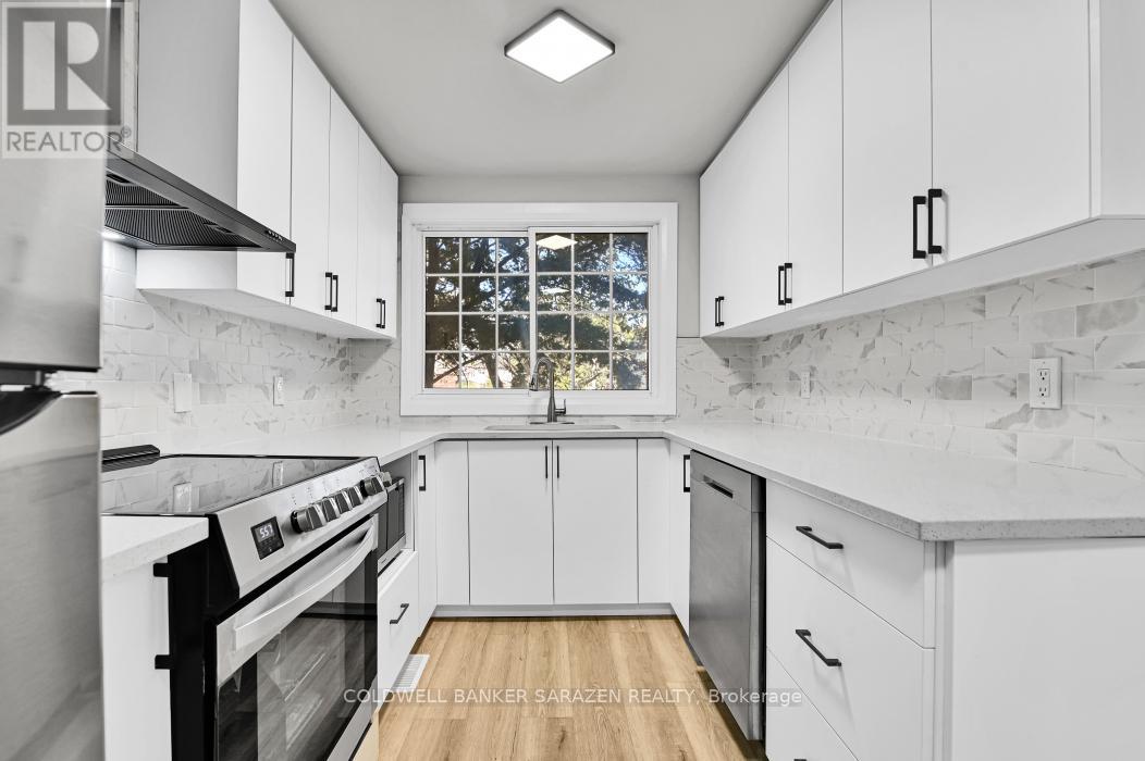 54 Greenboro Crescent, Ottawa, Ontario K1T 1W5 - Photo 16 - X12590818