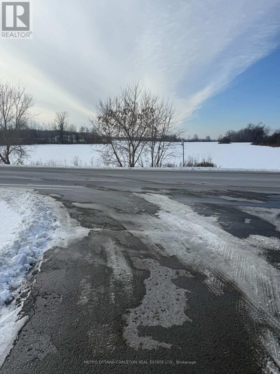 2400 ROGER STEVENS DRIVE, Ottawa, Ontario