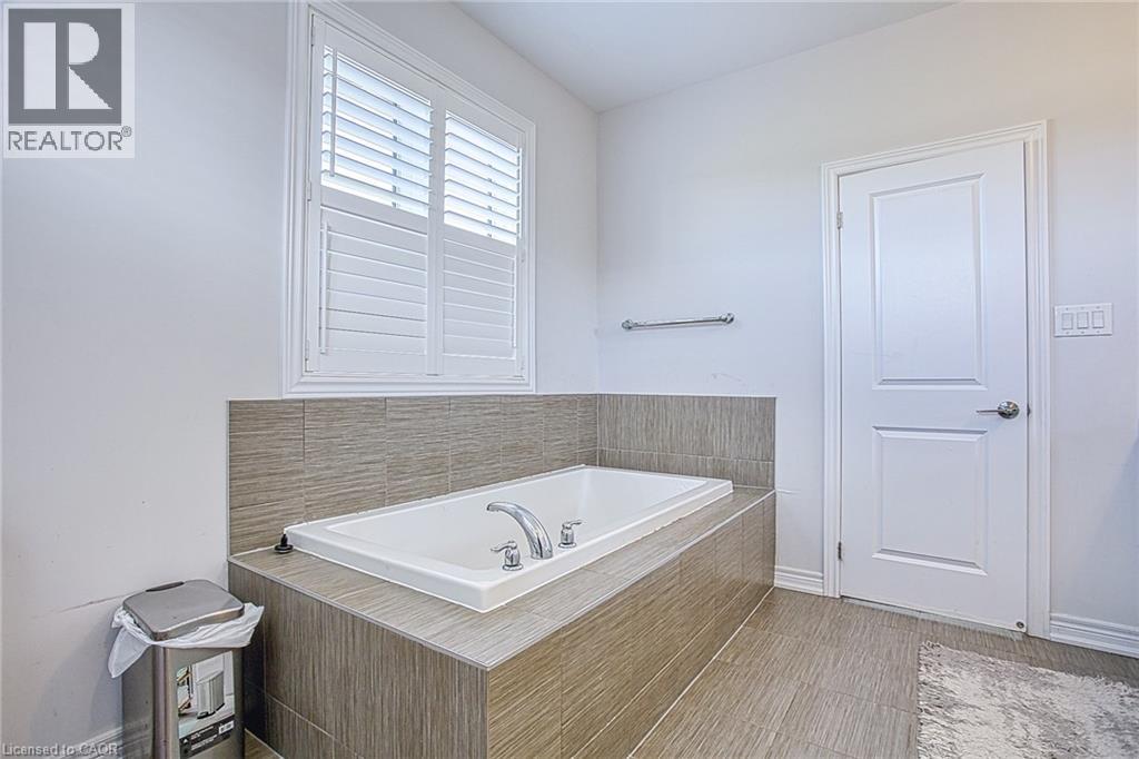 90 Spitfire Drive, Mount Hope, Ontario  L0R 1W0 - Photo 21 - 40779850