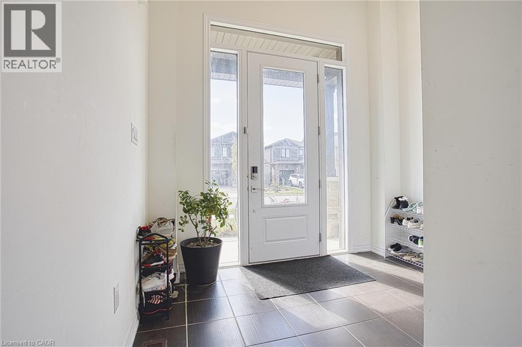 90 Spitfire Drive, Mount Hope, Ontario  L0R 1W0 - Photo 5 - 40779850