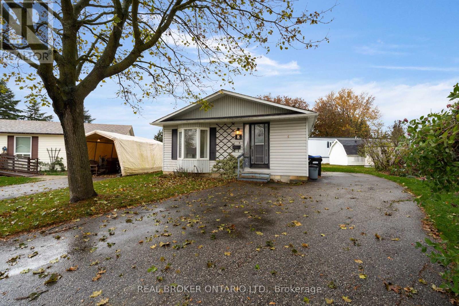 8 Maple Leaf Terrace, Innisfil, Ontario  L0L 1L0 - Photo 33 - N12527628