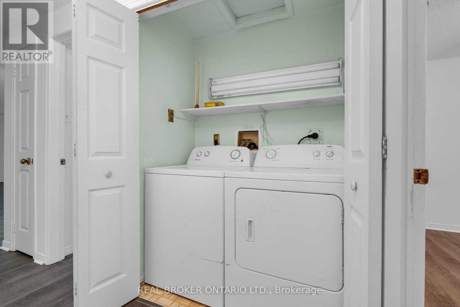 8 Maple Leaf Terrace, Innisfil, Ontario  L0L 1L0 - Photo 16 - N12527628