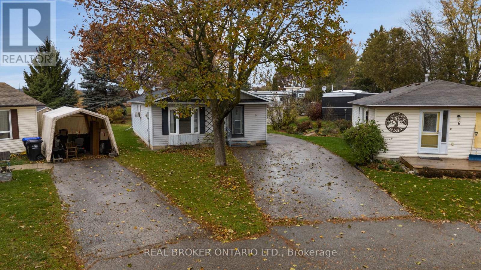 8 Maple Leaf Terrace, Innisfil, Ontario  L0L 1L0 - Photo 32 - N12527628