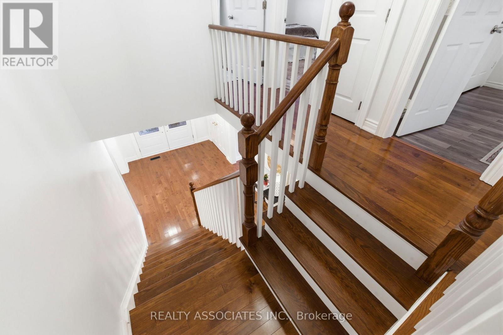 81 Derby Court, Newmarket, Ontario  L3Y 5Z8 - Photo 25 - N12559172