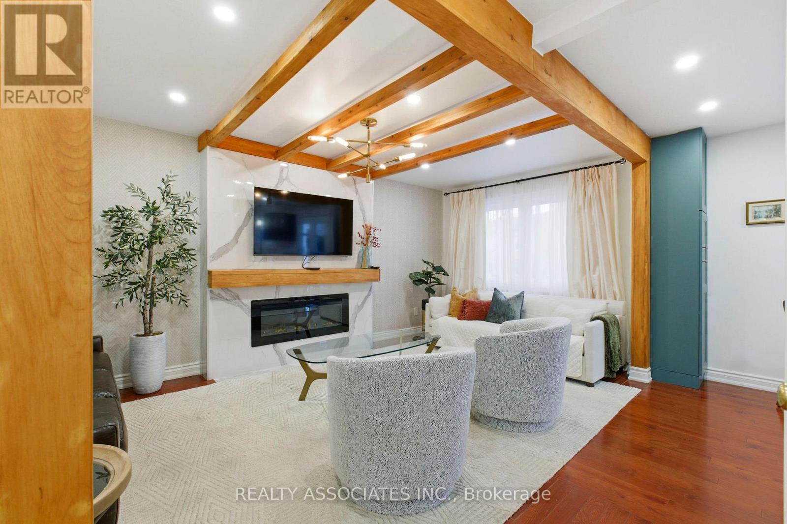 81 Derby Court, Newmarket, Ontario  L3Y 5Z8 - Photo 17 - N12559172