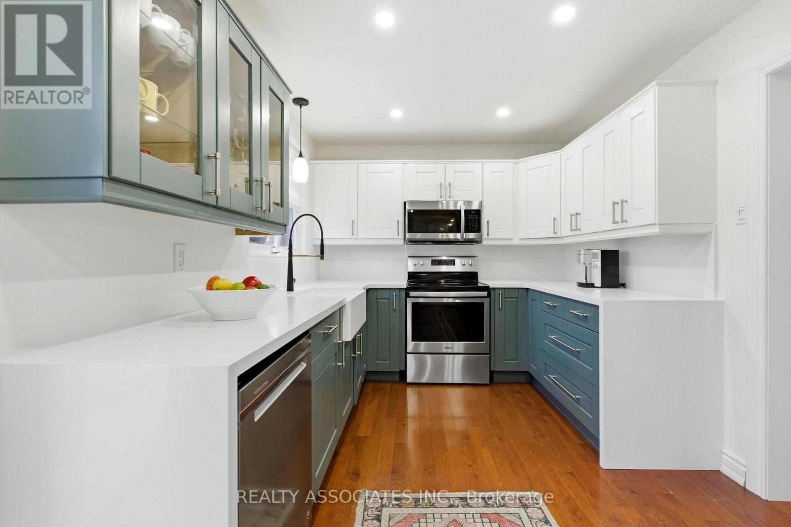 81 Derby Court, Newmarket, Ontario  L3Y 5Z8 - Photo 22 - N12559172