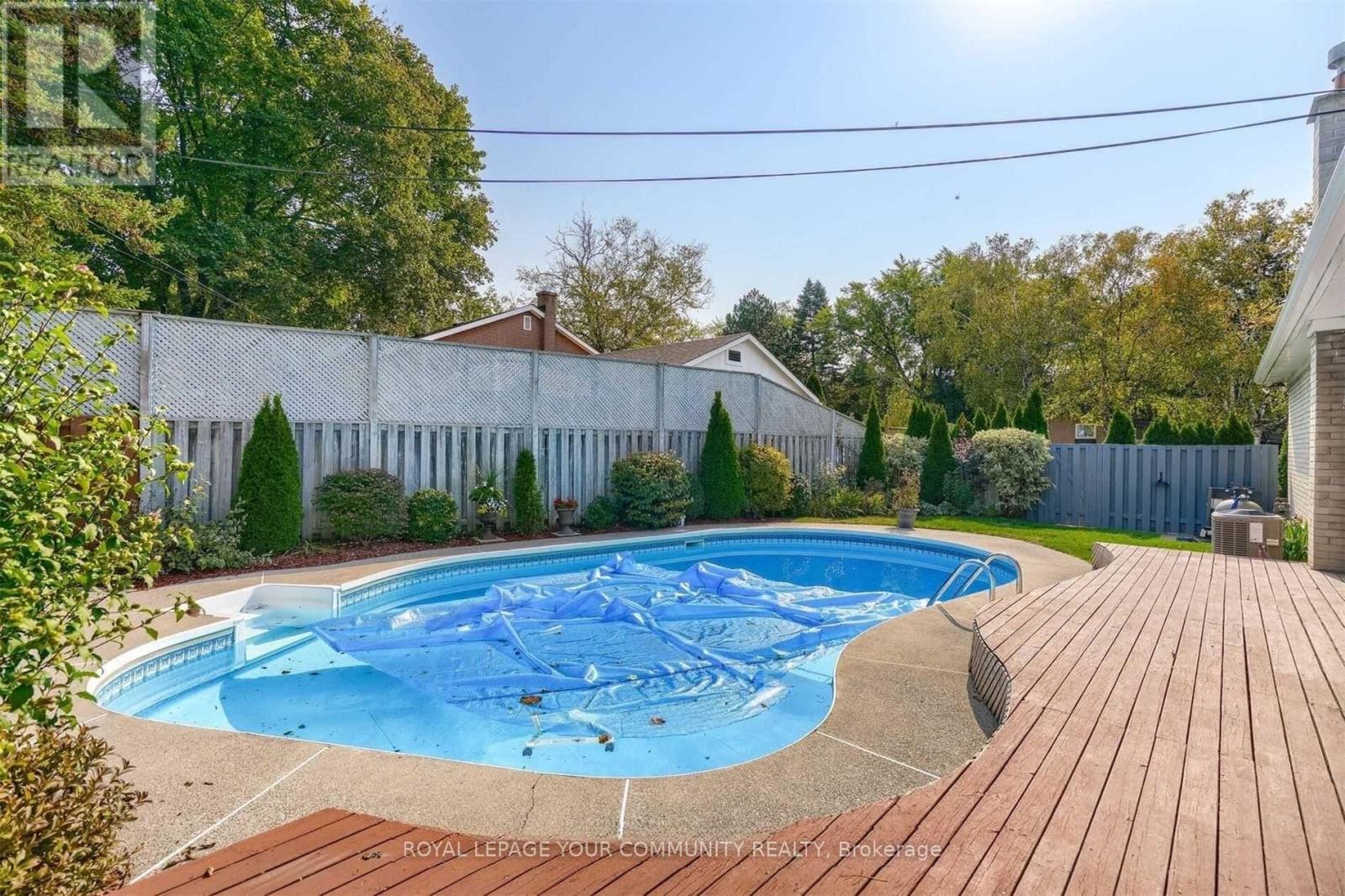 1 Yewfield Crescent, Toronto, Ontario  M3B 2Y4 - Photo 14 - C12594720