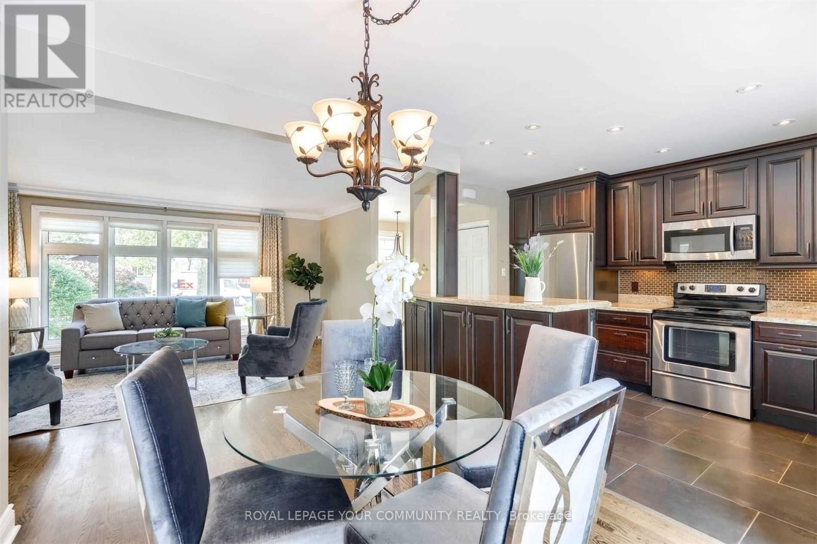 1 Yewfield Crescent, Toronto, Ontario  M3B 2Y4 - Photo 26 - C12594720