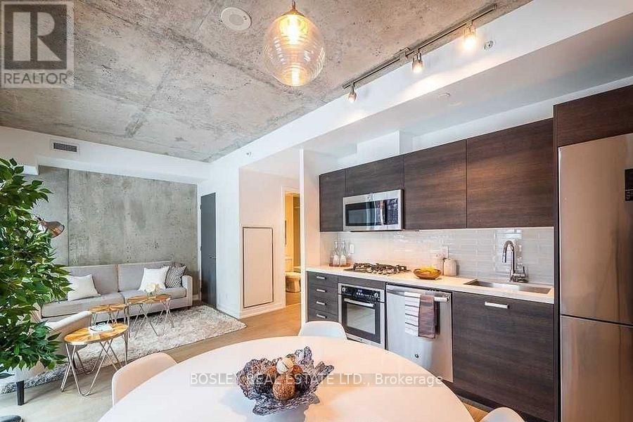 401 - 11 Charlotte Street, Toronto, Ontario  M5V 0M6 - Photo 13 - C12594722