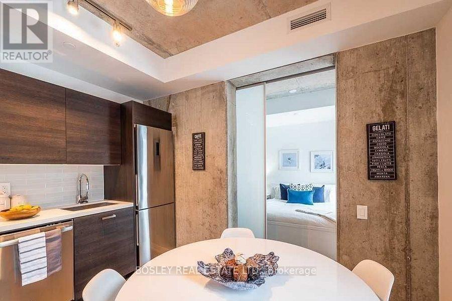 401 - 11 Charlotte Street, Toronto, Ontario  M5V 0M6 - Photo 15 - C12594722