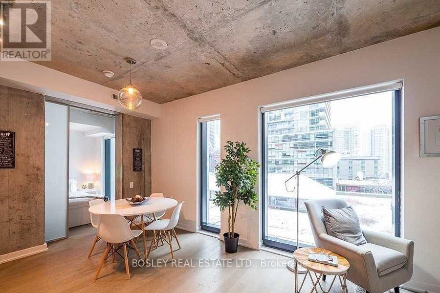 401 - 11 Charlotte Street, Toronto, Ontario  M5V 0M6 - Photo 4 - C12594722