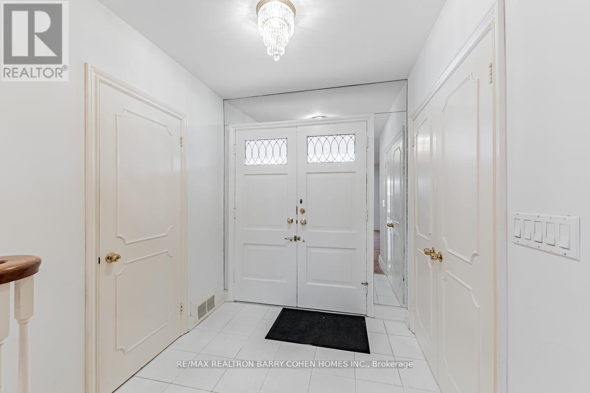 43 Stratheden Road, Toronto, Ontario  M4N 1E5 - Photo 2 - C12594754