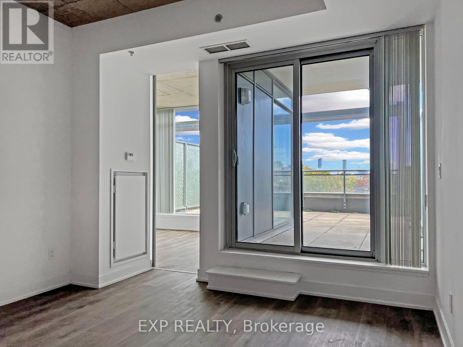 511 - 20 Gladstone Avenue, Toronto, Ontario  M6J 0E9 - Photo 19 - C12594852