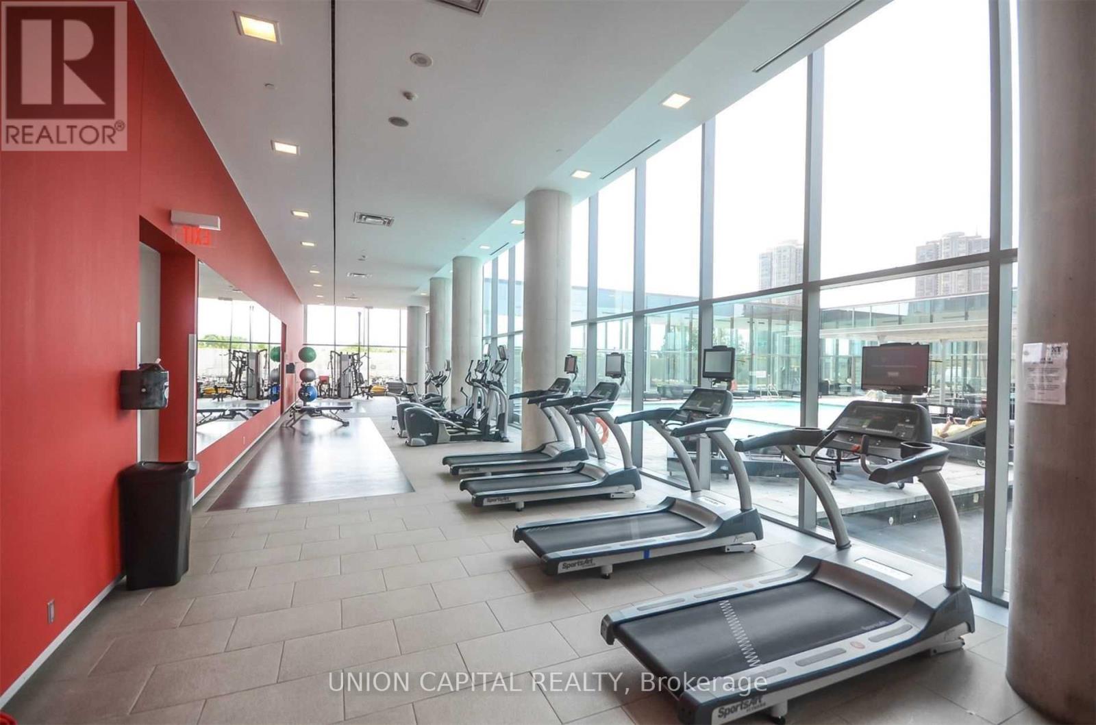 317 - 103 The Queensway Avenue, Toronto, Ontario M6S 5B3 - Photo 9 - W12589458