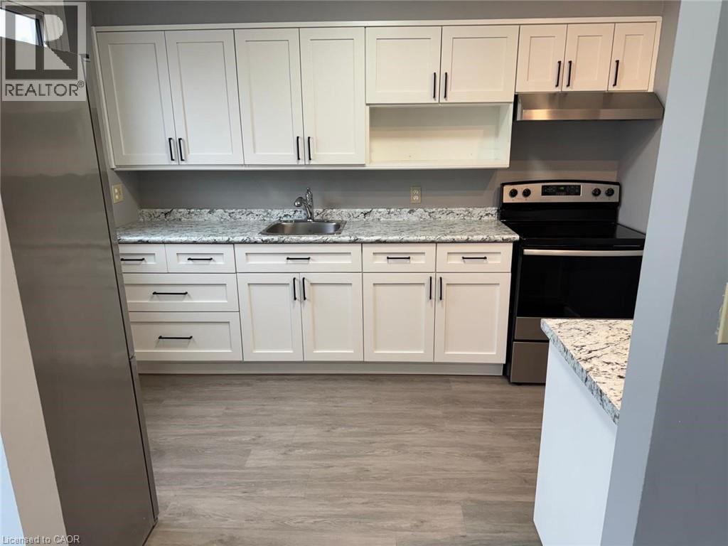 316 Dufferin Street, Stratford, Ontario  N5A 2H2 - Photo 9 - 40791888