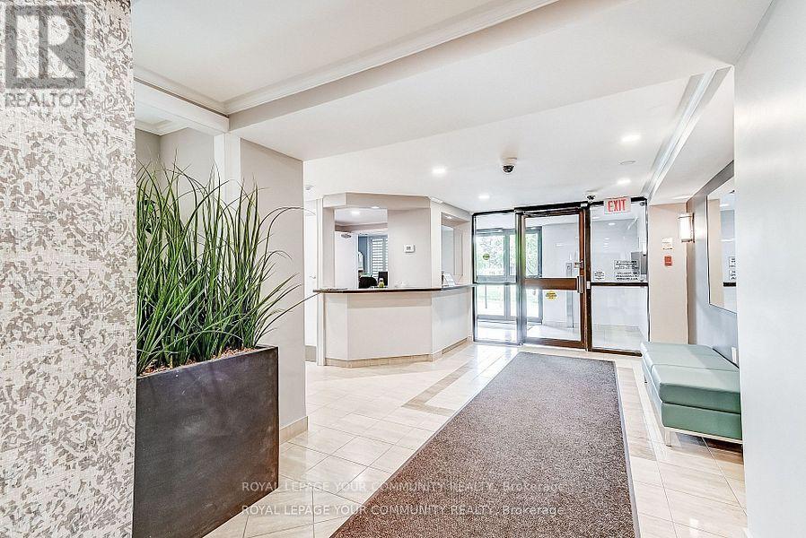 1004 - 95 La Rose Avenue, Toronto, Ontario  M9P 3T2 - Photo 4 - W12175109