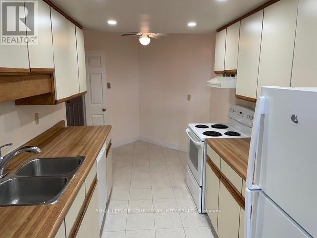 1004 - 95 La Rose Avenue, Toronto, Ontario  M9P 3T2 - Photo 12 - W12175109