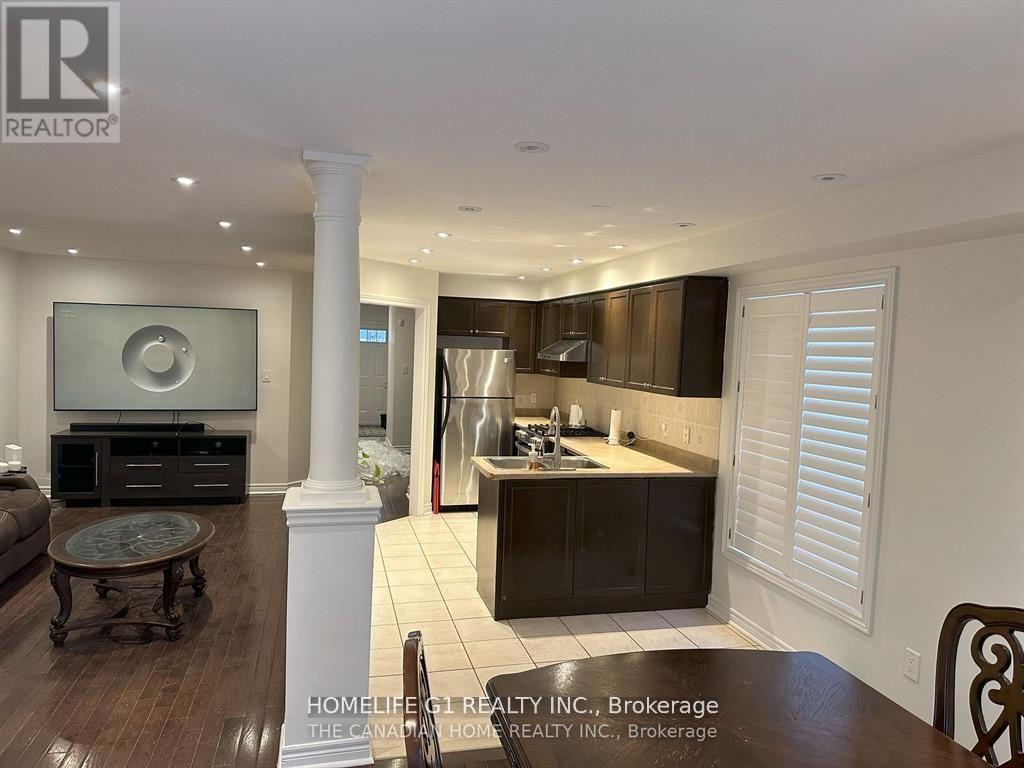 174 Cathedral Drive, Whitby, Ontario  L1R 0J5 - Photo 3 - E12594776