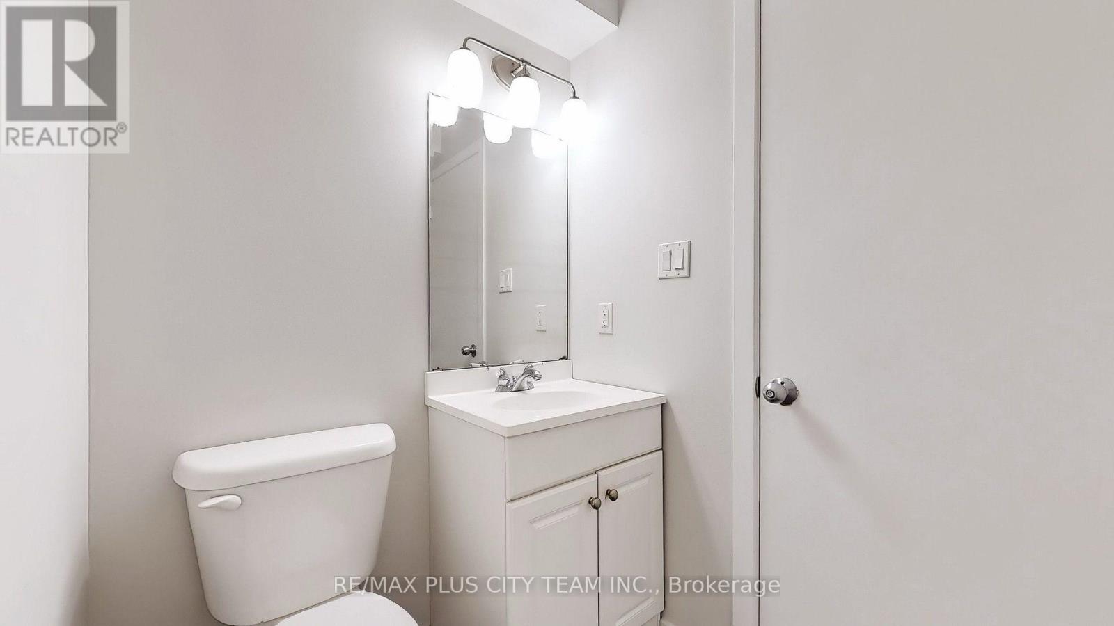 1210 Victoria Park Avenue, Toronto, Ontario  M4B 2K7 - Photo 15 - E12594830