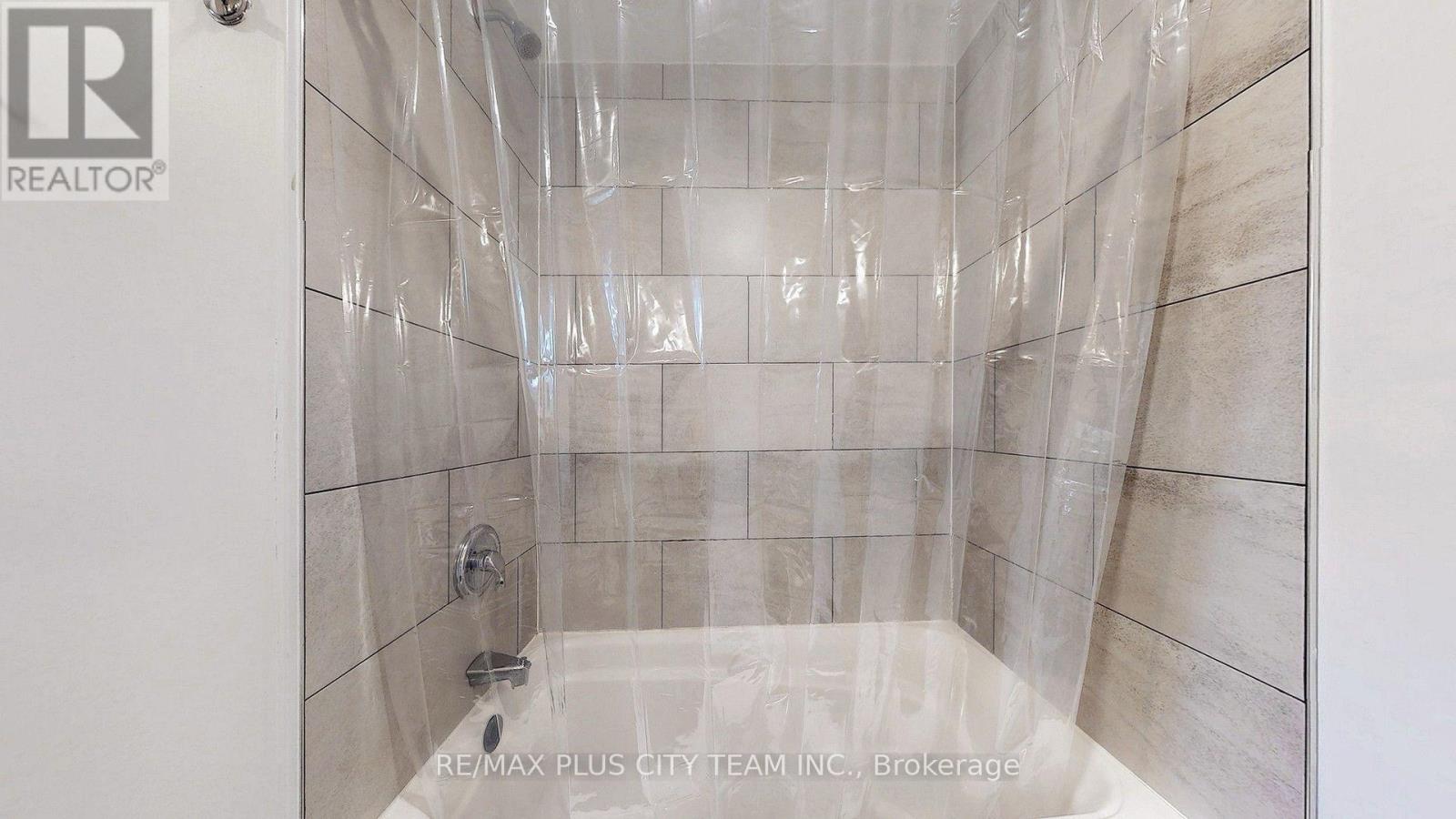 1210 Victoria Park Avenue, Toronto, Ontario  M4B 2K7 - Photo 19 - E12594830