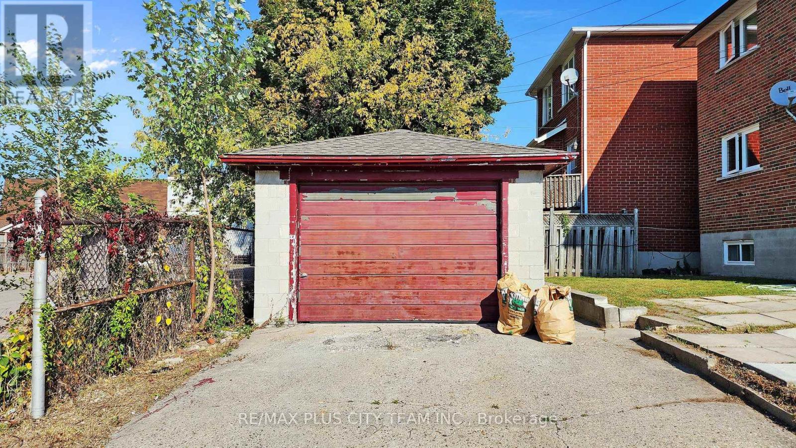 1210 Victoria Park Avenue, Toronto, Ontario  M4B 2K7 - Photo 20 - E12594830