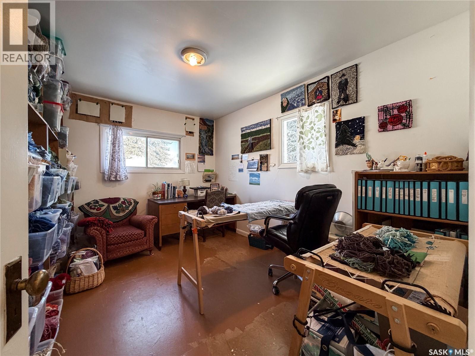 610 Railway Street, Eastend, Saskatchewan  S0N 0T0 - Photo 28 - SK025093