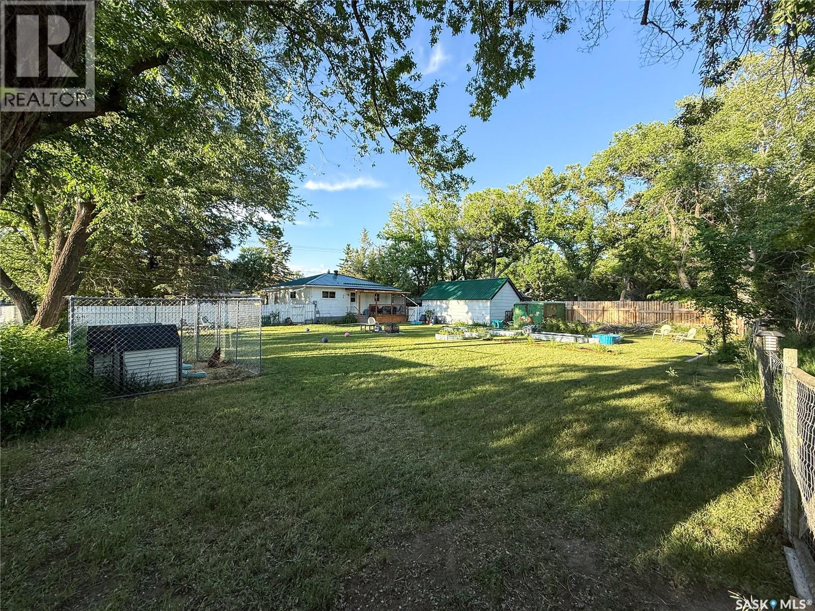 610 Railway Street, Eastend, Saskatchewan  S0N 0T0 - Photo 49 - SK025093