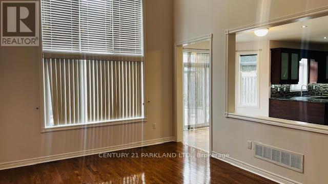 185 Jefferson Forest Drive, Richmond Hill, Ontario L4E 4K4 - Photo 15 - N12594768