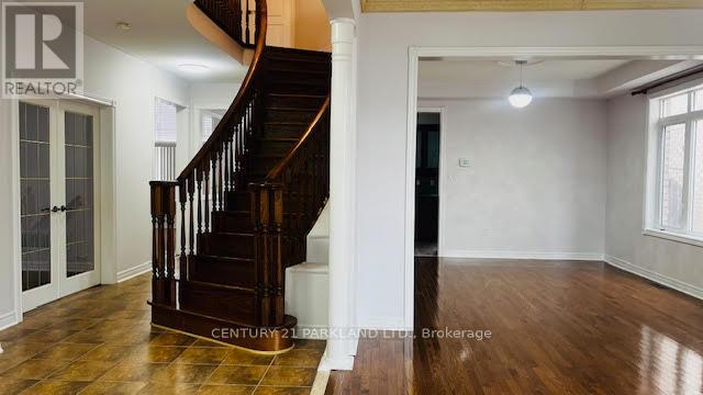 185 Jefferson Forest Drive, Richmond Hill, Ontario L4E 4K4 - Photo 33 - N12594768