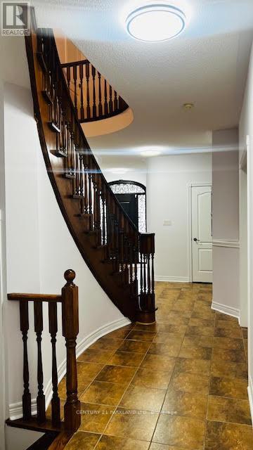 185 Jefferson Forest Drive, Richmond Hill, Ontario L4E 4K4 - Photo 6 - N12594768