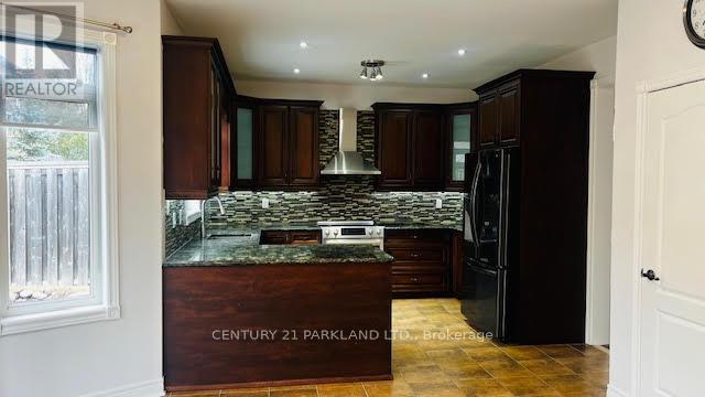 185 Jefferson Forest Drive, Richmond Hill, Ontario L4E 4K4 - Photo 7 - N12594768