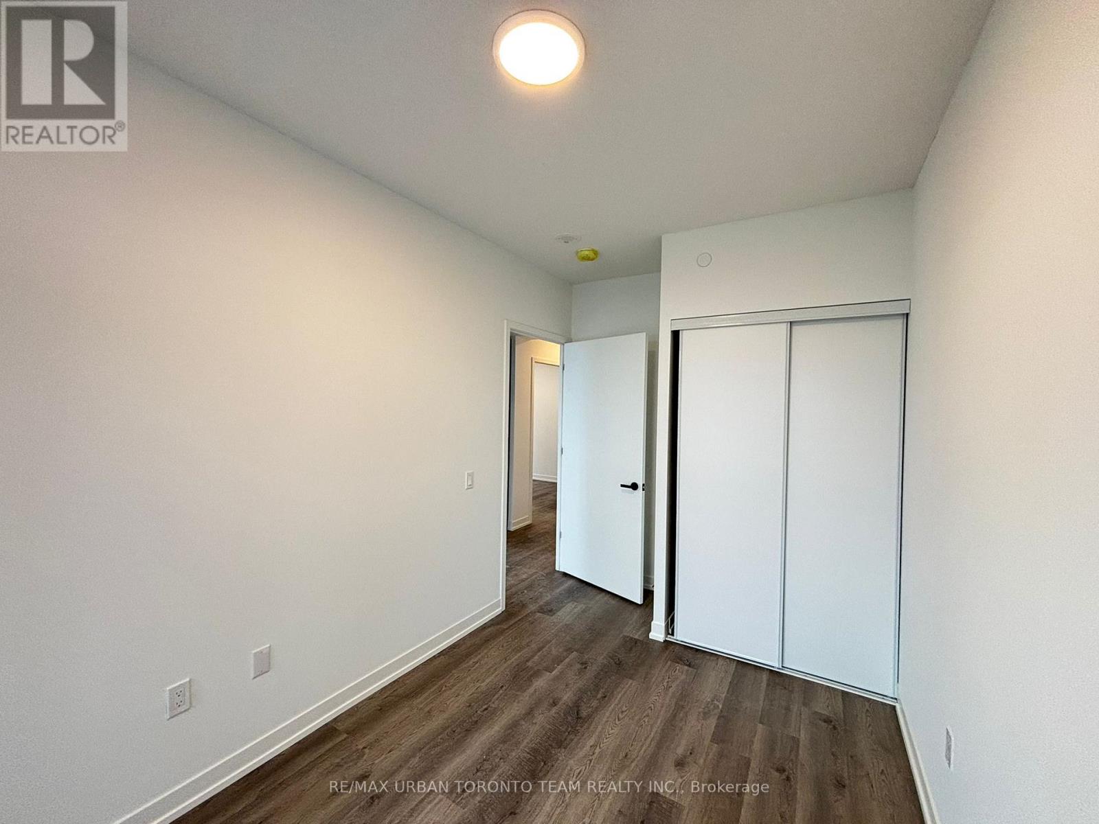 2612 - 8 Interchange Way, Vaughan, Ontario L4K 5Z7 - Photo 10 - N12594820