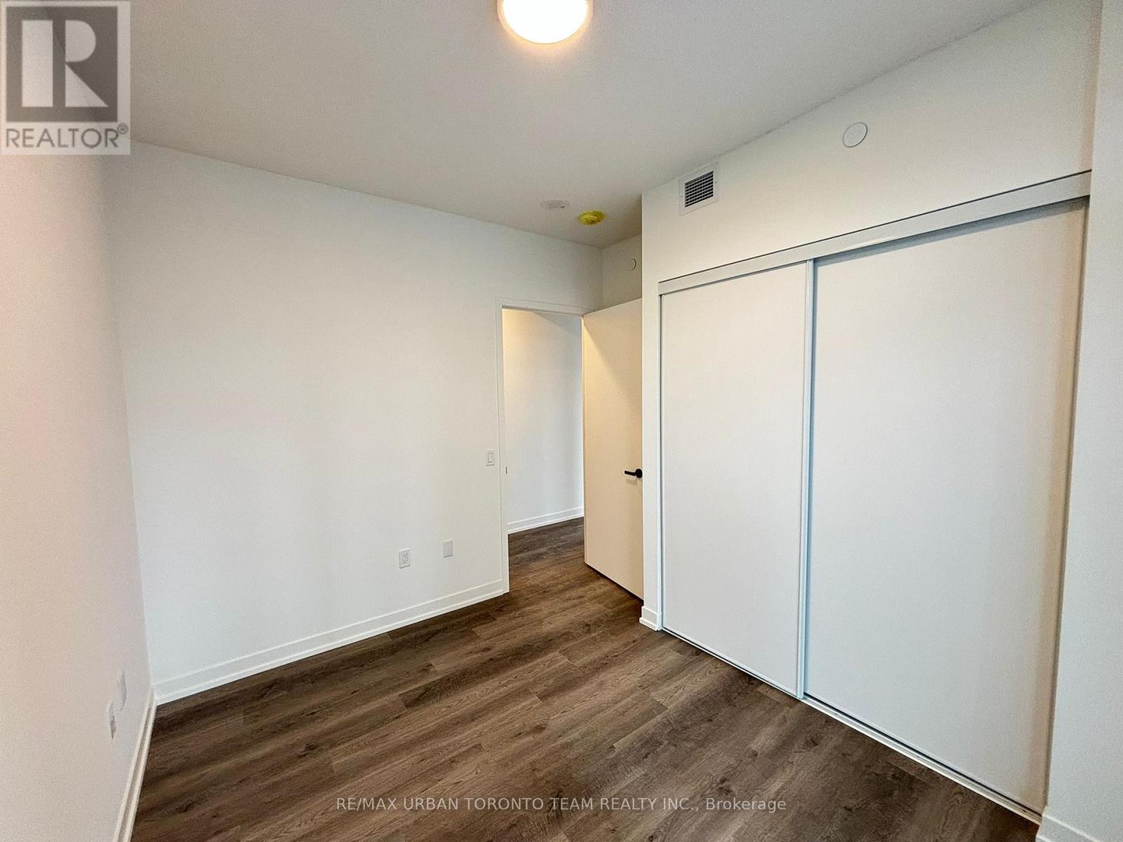 2612 - 8 Interchange Way, Vaughan, Ontario L4K 5Z7 - Photo 13 - N12594820