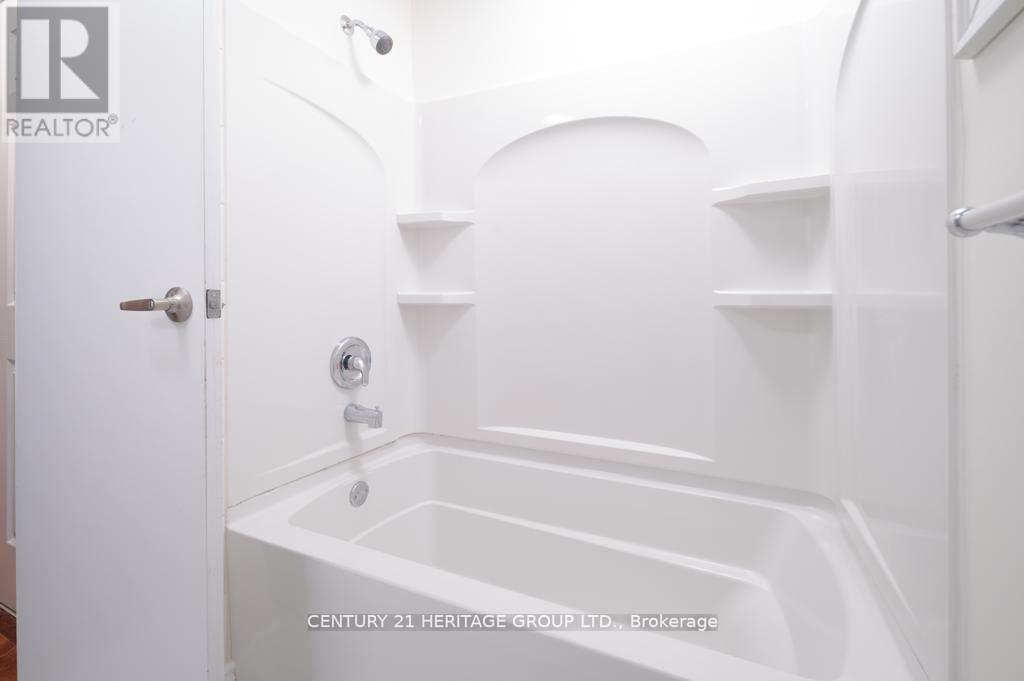 154 Oakcrest Drive, Georgina, Ontario L4P 3H4 - Photo 16 - N12594828