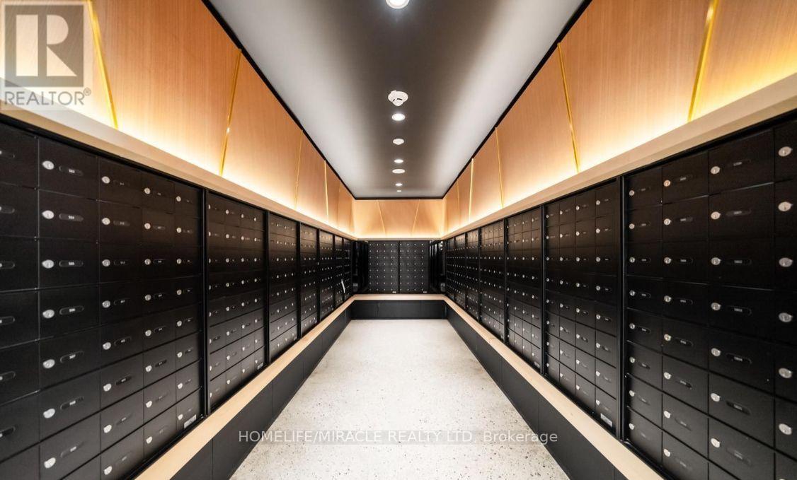 802 - 2920 Highway 7, Vaughan, Ontario  L4K 0P4 - Photo 5 - N12594894