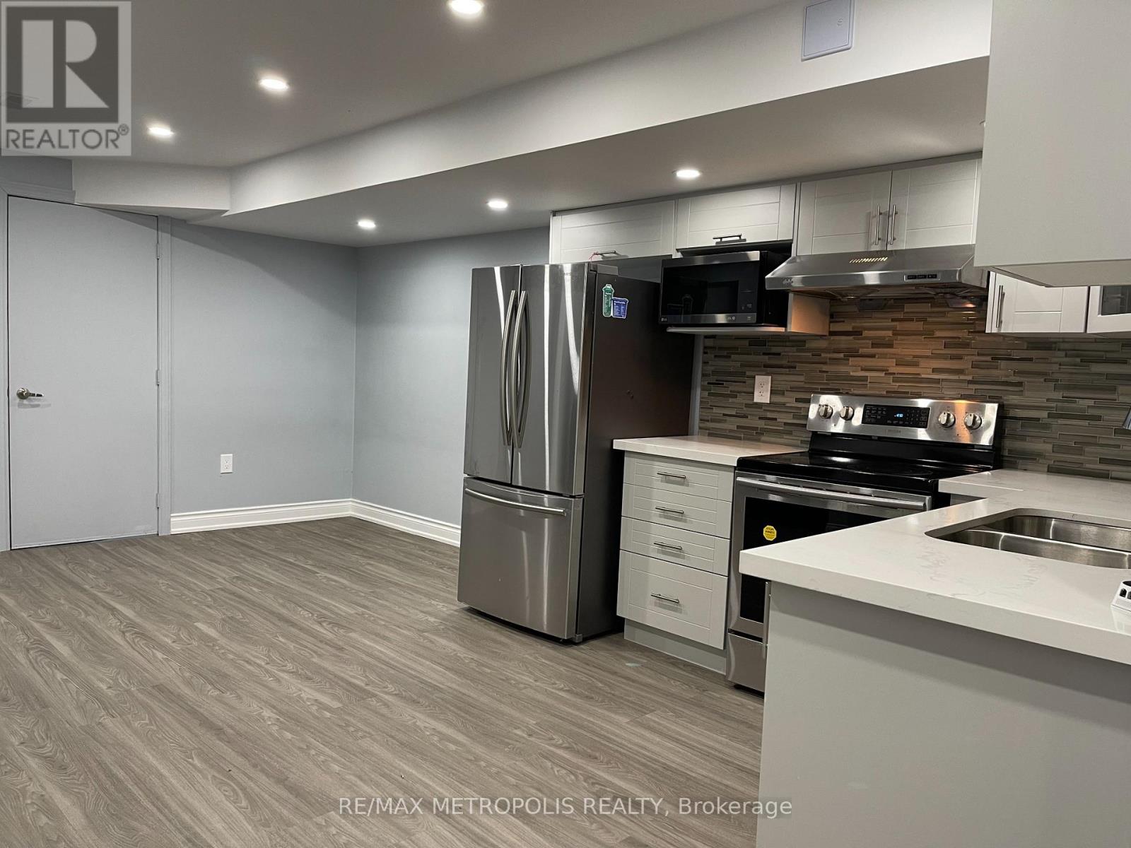 Basement - 140 Shady Oaks Avenue, Markham, Ontario  L0B 0P7 - Photo 4 - N12594898