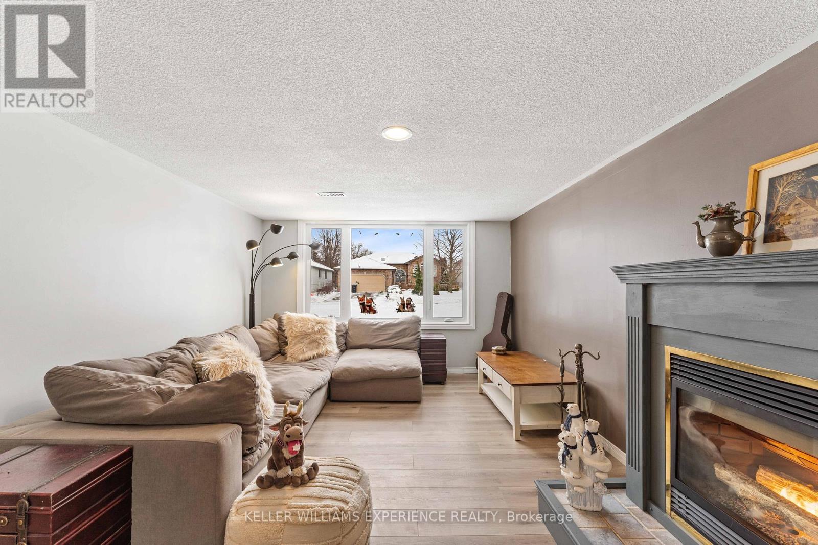 12 Riverdale Drive, Wasaga Beach, Ontario L9Z 1E9 - Photo 10 - S12594812