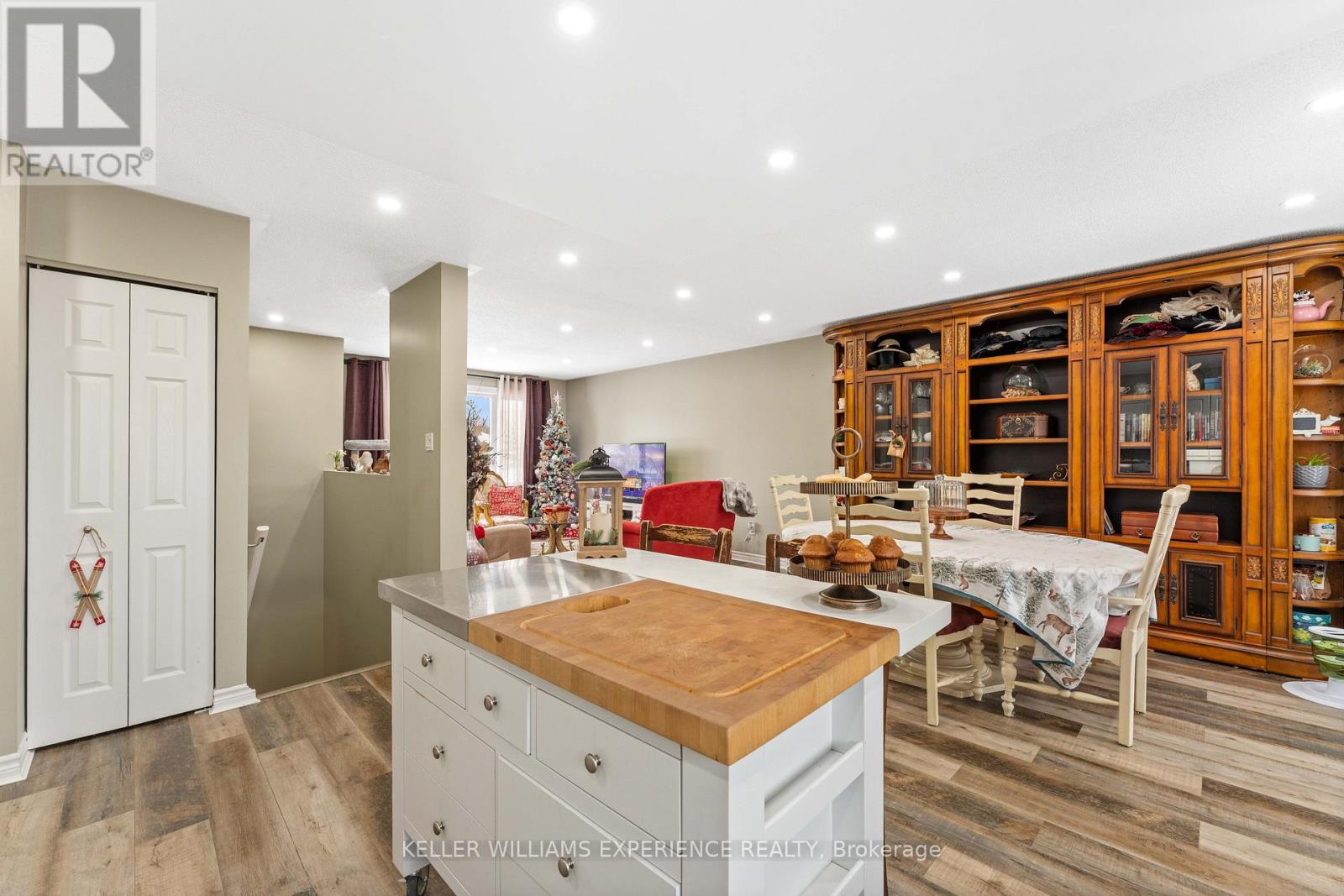 12 Riverdale Drive, Wasaga Beach, Ontario L9Z 1E9 - Photo 17 - S12594812