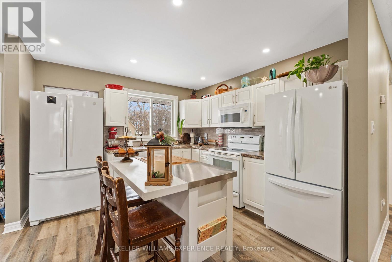 12 Riverdale Drive, Wasaga Beach, Ontario L9Z 1E9 - Photo 18 - S12594812