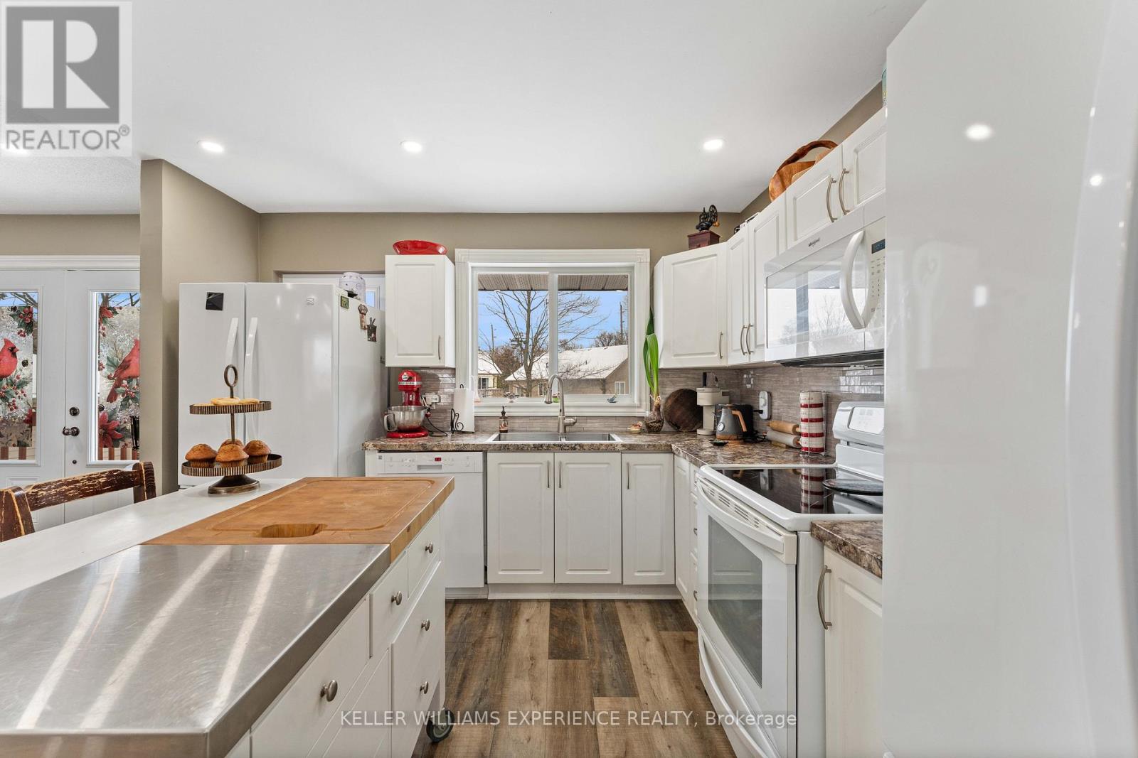 12 Riverdale Drive, Wasaga Beach, Ontario L9Z 1E9 - Photo 19 - S12594812