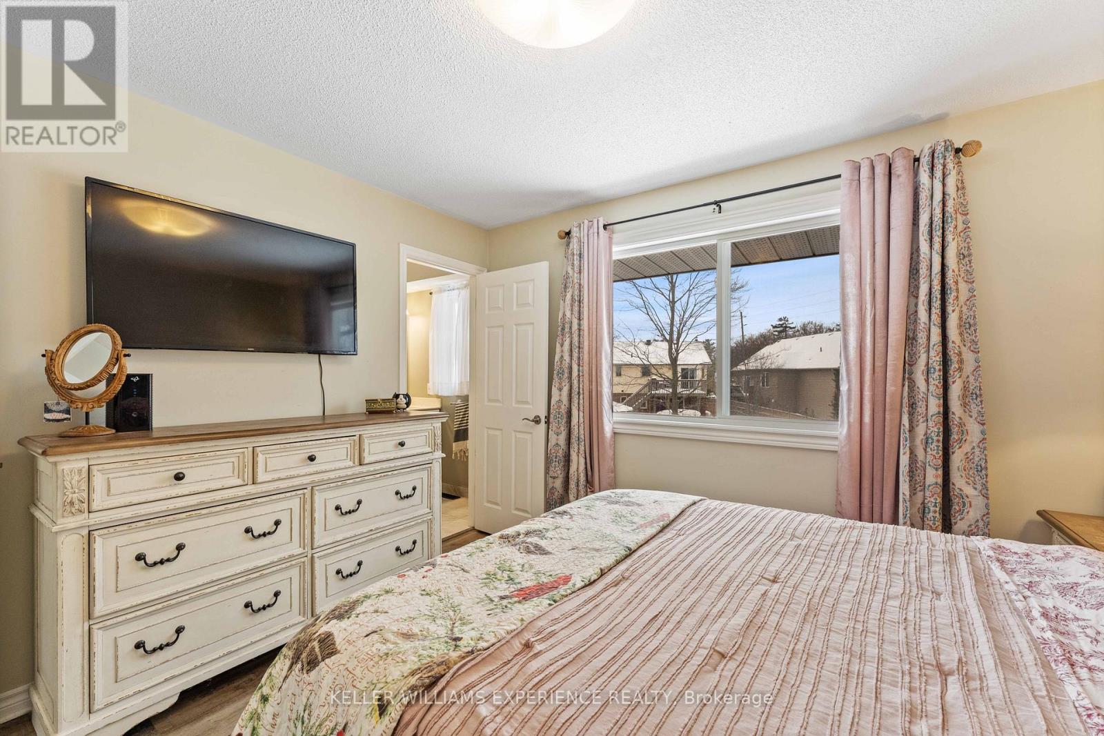 12 Riverdale Drive, Wasaga Beach, Ontario L9Z 1E9 - Photo 23 - S12594812