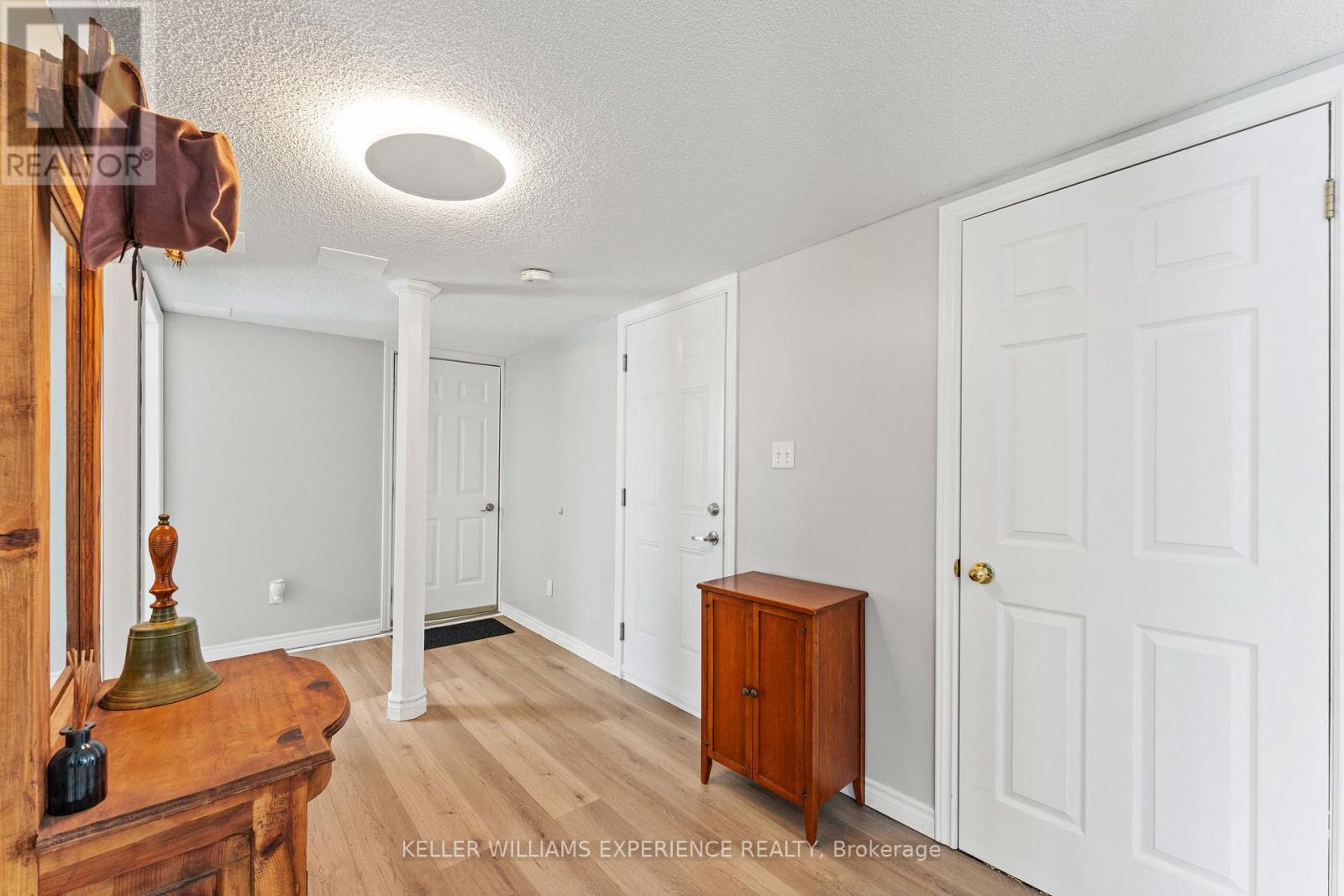 12 Riverdale Drive, Wasaga Beach, Ontario L9Z 1E9 - Photo 7 - S12594812