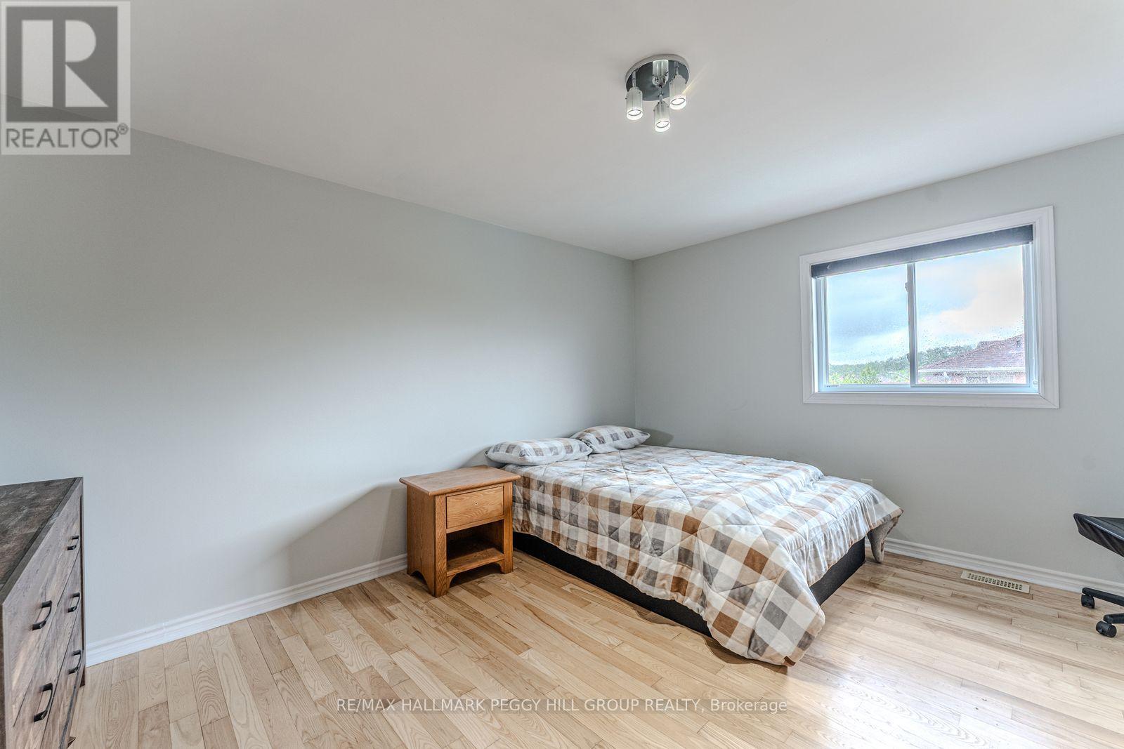 66 Raquel Street, Barrie, Ontario L4N 9S8 - Photo 11 - S12594814