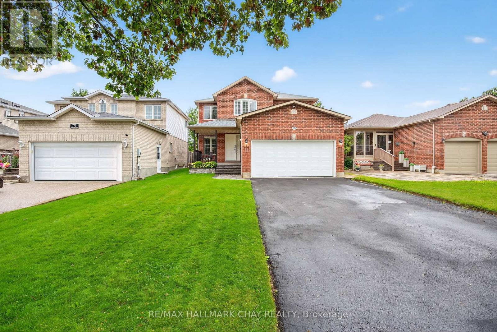 171 BRUCKER ROAD, Barrie, Ontario